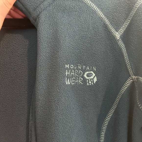 Mountain Hardware Jacket - Picture 2 of 4